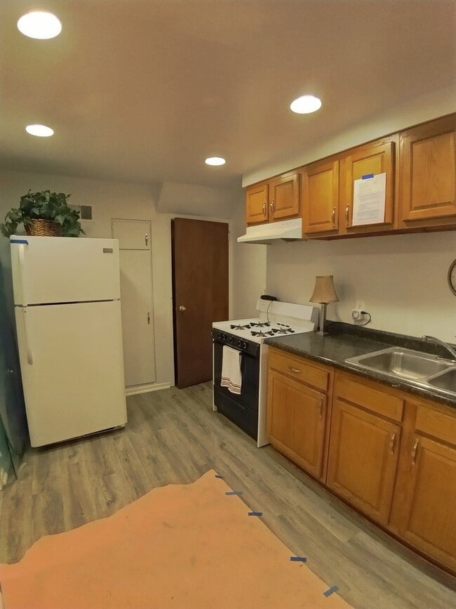 Photo - 41 Indianwood Blvd