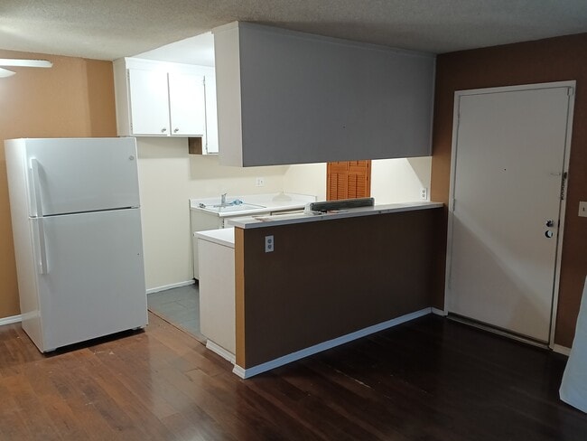 Photo - 6724 Plymouth Rd