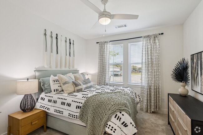 B1 - 2BR, 2BA - 1,021SF - Primary Bedroom