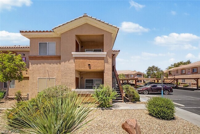 Photo - 1050 E Cactus Ave Unit 2070