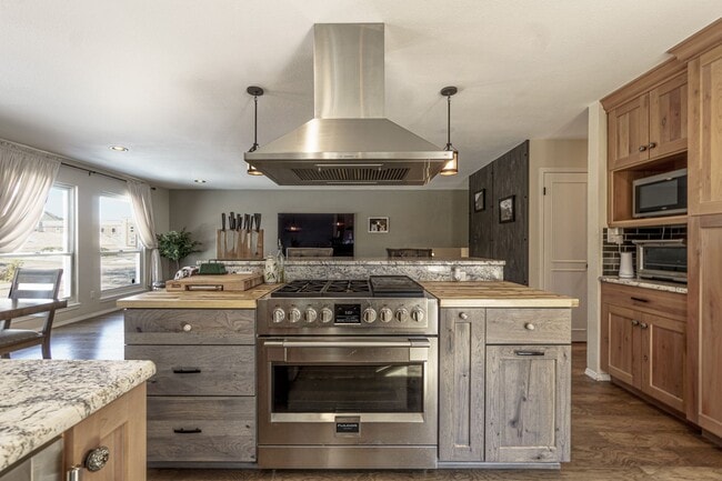 Photo - Upgraded home on Parade for rent!