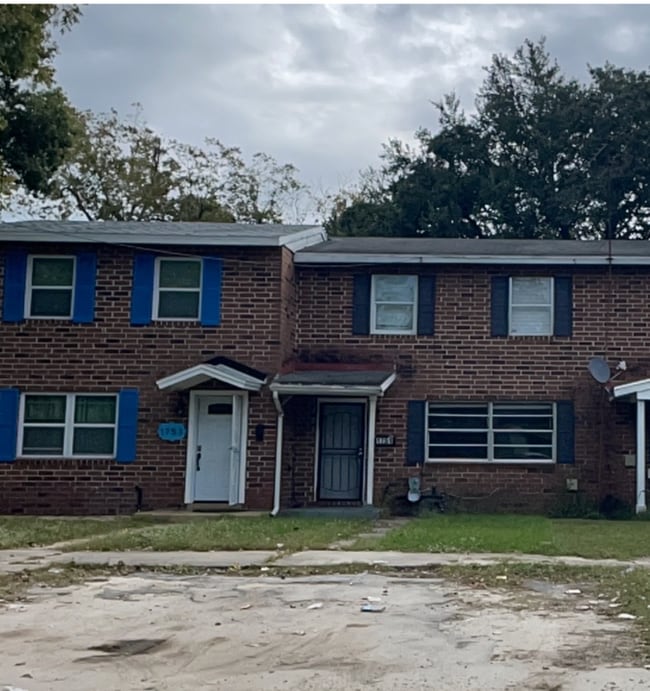 Building Photo - 1751 Powhattan St