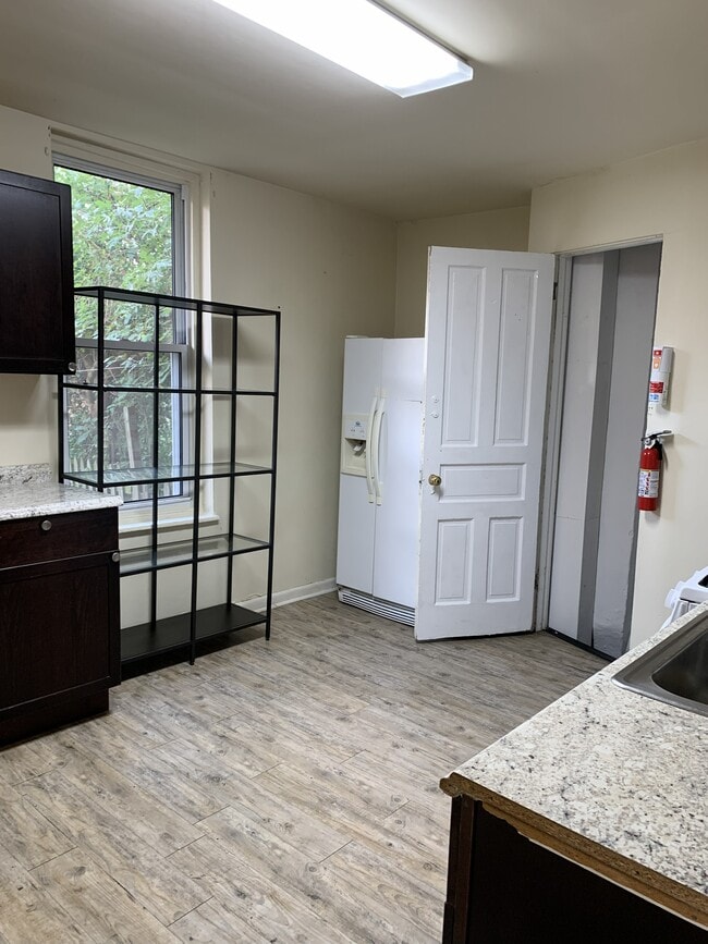 Kitchen - 3218 Joe Hammer Sq House