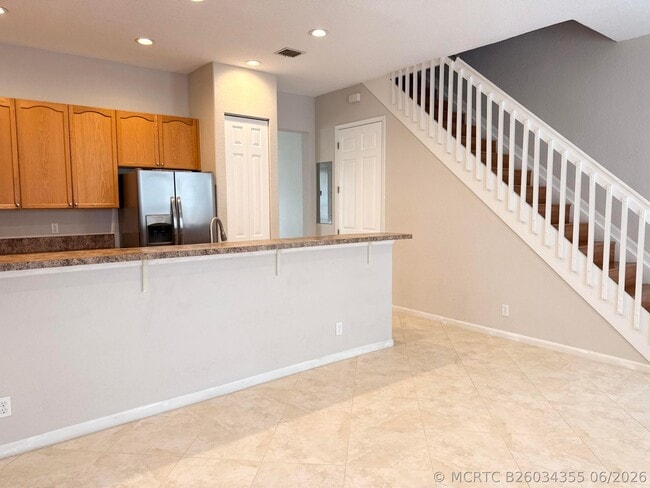 2512 NW 4th St
