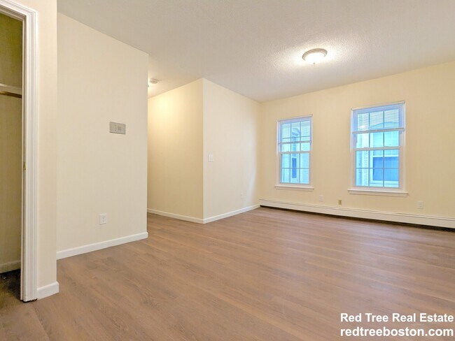 Photo - 54 S Huntington Ave Unit 2