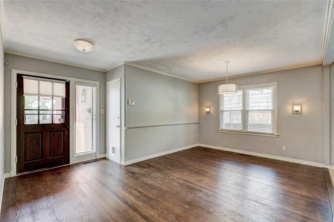 Photo - 1101 Bedford Dr