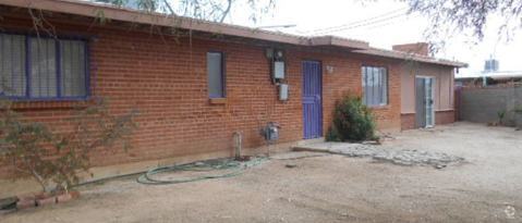 Building Photo - 2402 S Calle Yucatan Rental