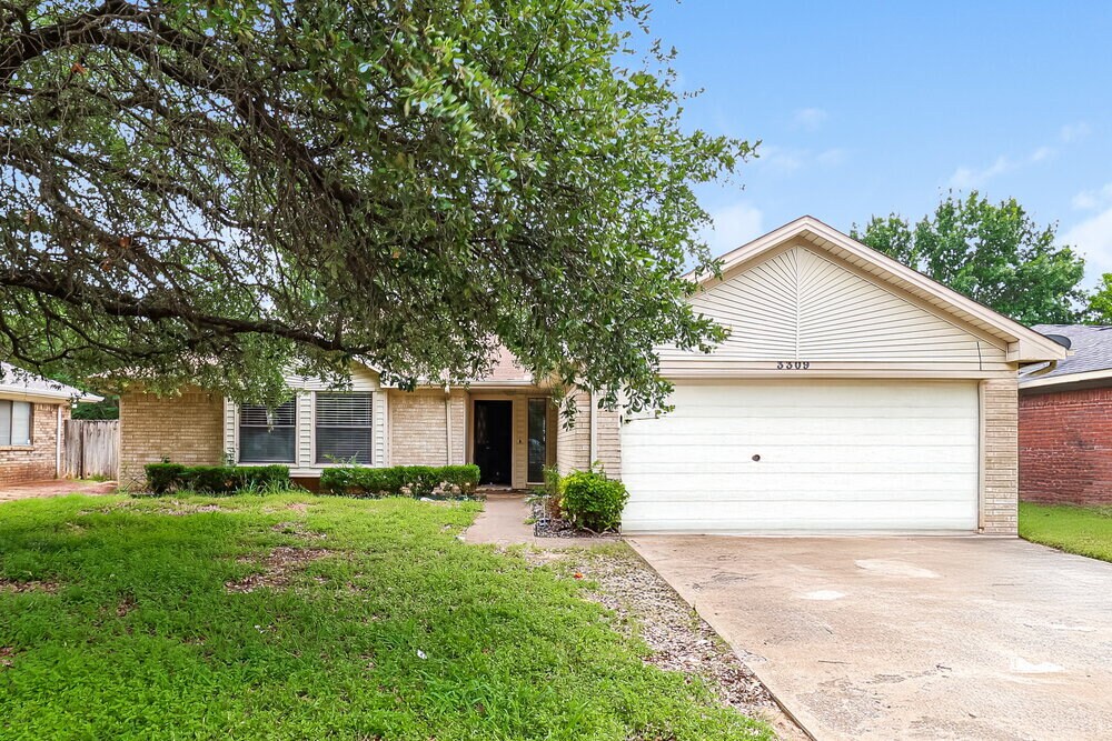 Photo - 3309 Creekwood Ln