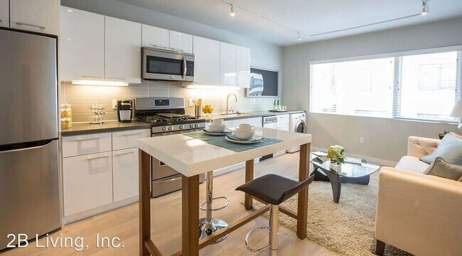 Photo - 1824 Lakeshore Ave Unidad 21