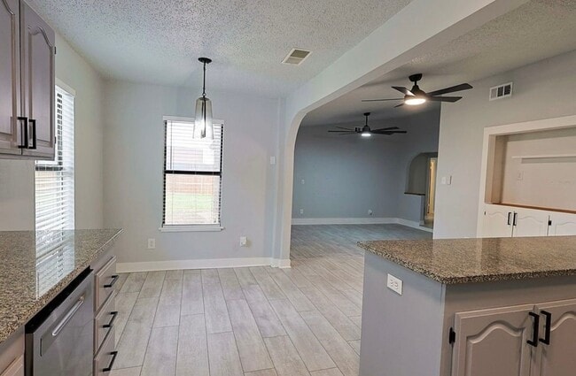 Photo - 1710 Bob White Ct