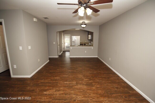 Photo - 1265 Luminary Cir