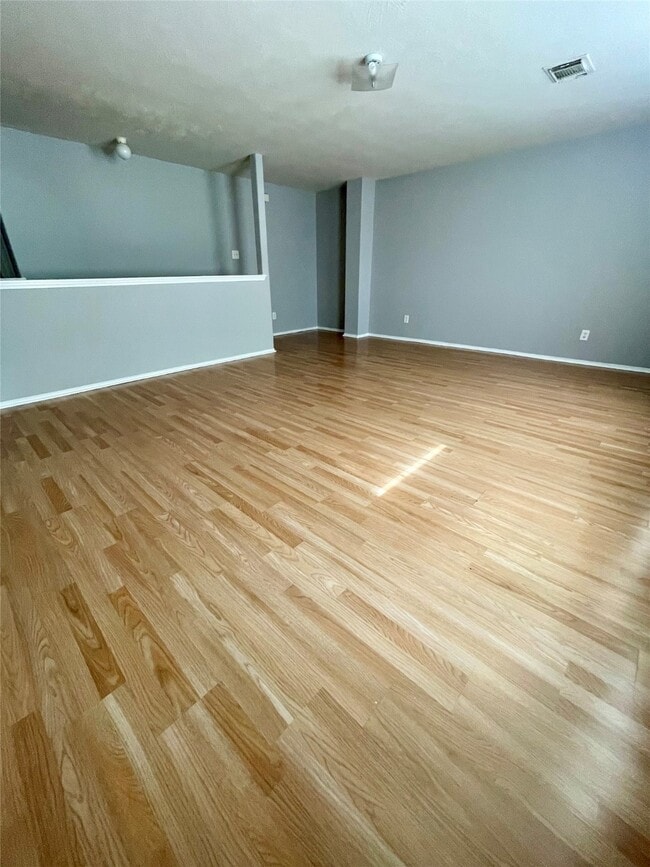 Building Photo - 16822 Perryton Ln