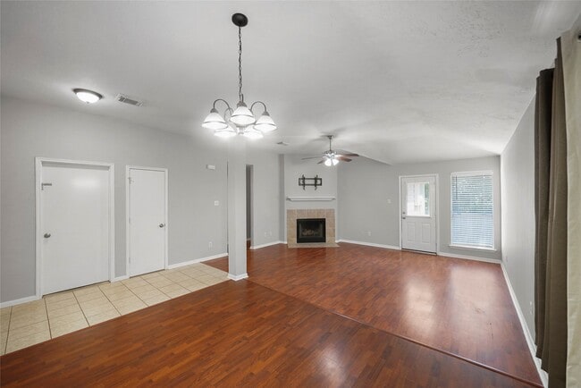 Photo - 10807 Twin Circles Dr