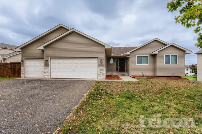 Photo - 7850 Park Ave NE