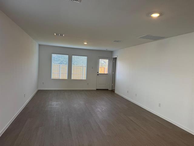 Photo - 3116 Burmese St