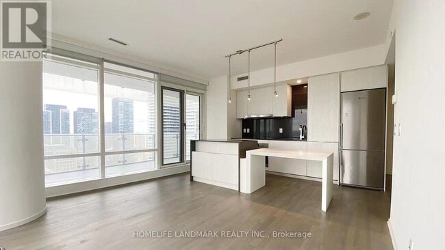 Photo - 1 Bloor St E Unité 2601