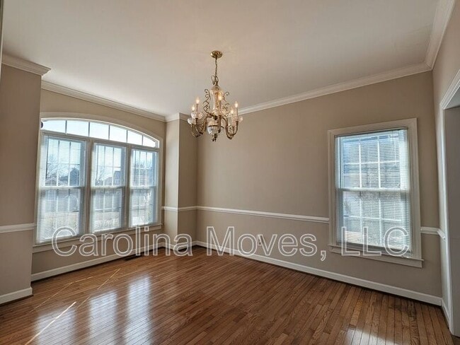 Photo - 33 Meadow Springs Ln