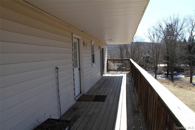 Photo - 11 John Taylor Dr Unit A
