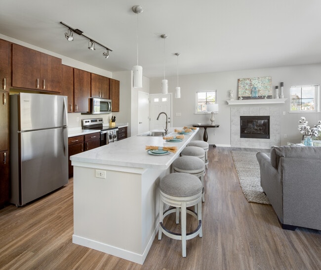 High Bluff Townhomes Townhomes for Rent Grafton, WI