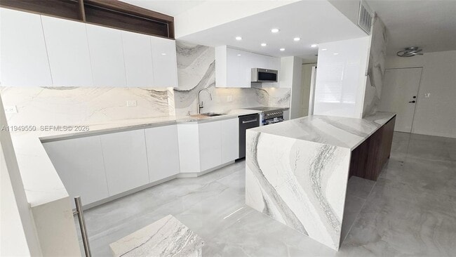 Photo - 250 174th St Unit 203