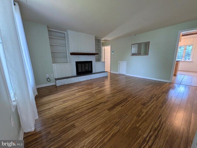 Photo - 965 Chester River Dr