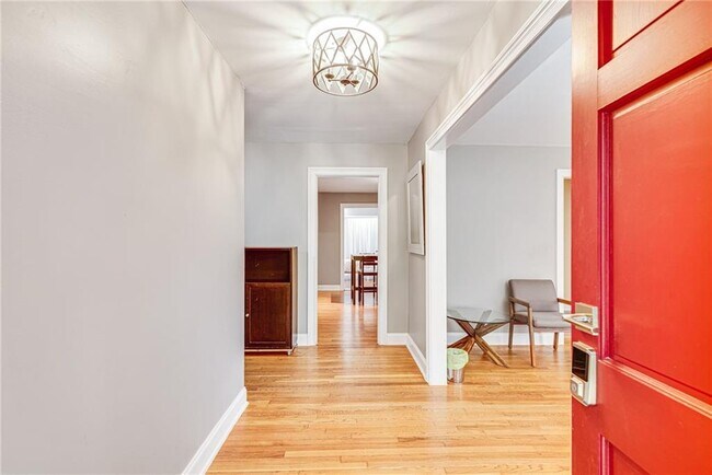 Photo - 1973 Desmond Dr