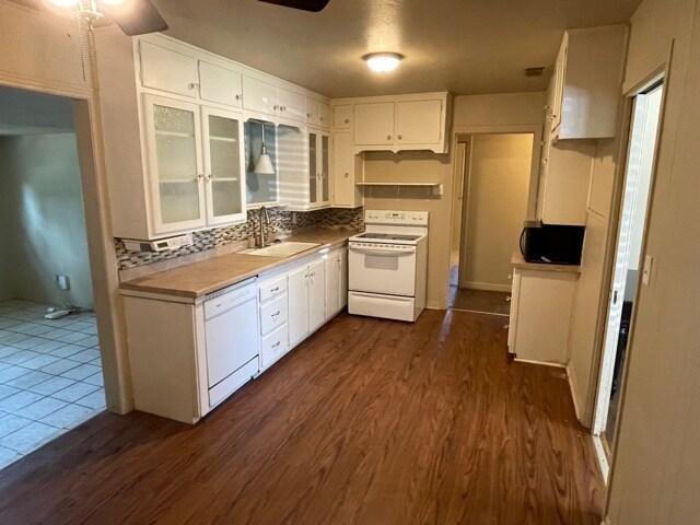 Photo - 3812 33rd St