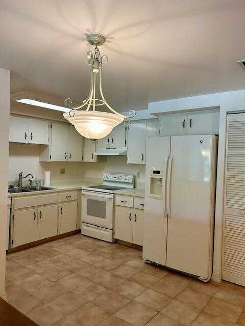 Photo - 200 SE Four Winds Dr Unit 211
