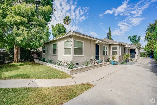 Building Photo - 4246 Tujunga Ave Rental