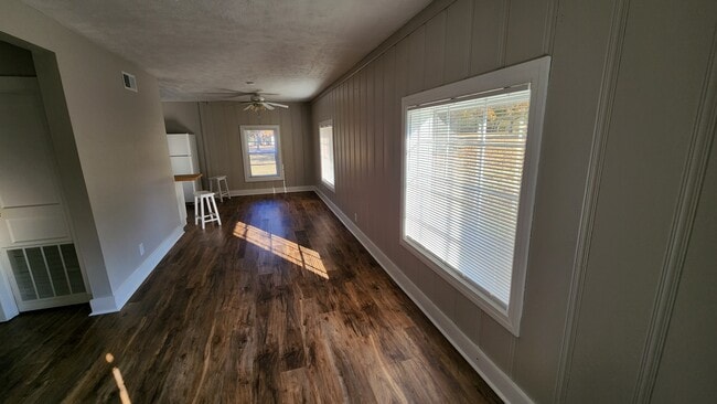 Photo - 5930 S New Hope Rd