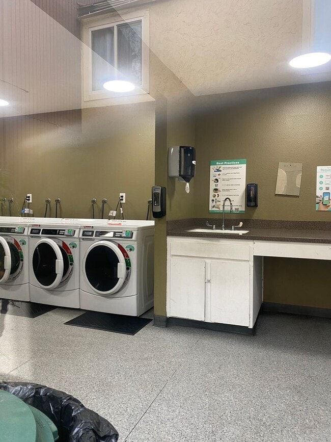 Photo - 2BD / 1BA Apartment with AC and parking in Mission Valley!