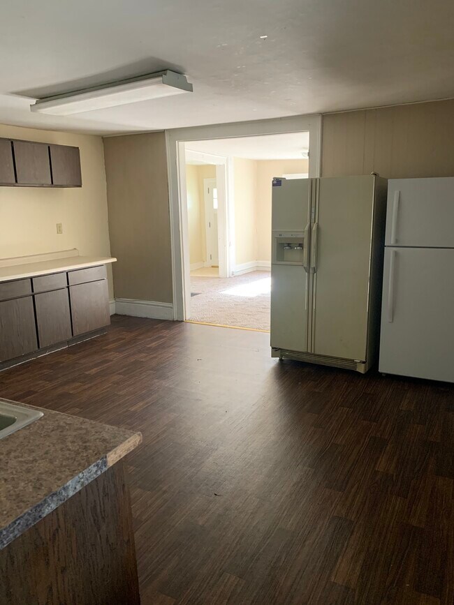 603 2nd Ave Unit 6BR/2BA