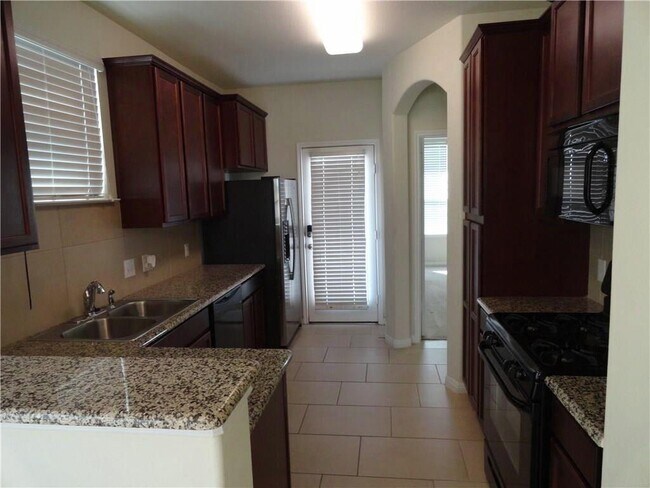 Photo - 507 N Heatherwilde Blvd