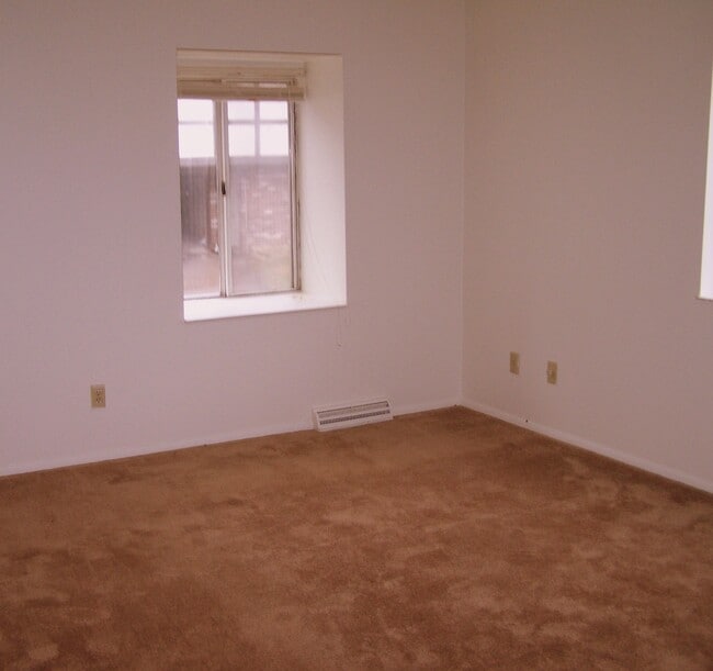 Kenyon Court Apartments For Rent in Pittsburgh, PA