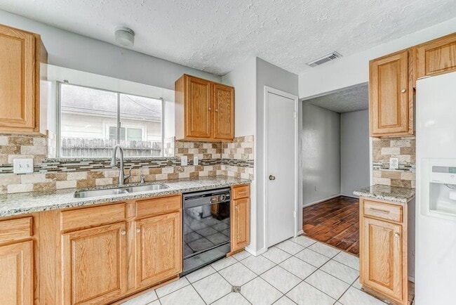 Photo - 1916 Woodland Hills Dr