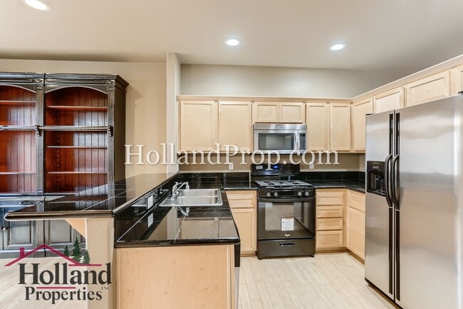 Photo - Stylish Townhome Near MAX, Nike & Costco in Prime Beaverton Location