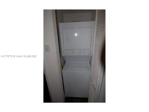 Photo - 435 21st St Unidad 221