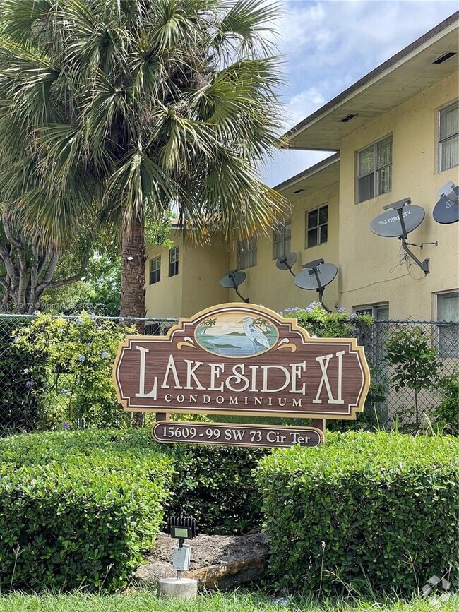 Building Photo - 15699 SW 73rd Cir Terrace Unit 1-9 Rental