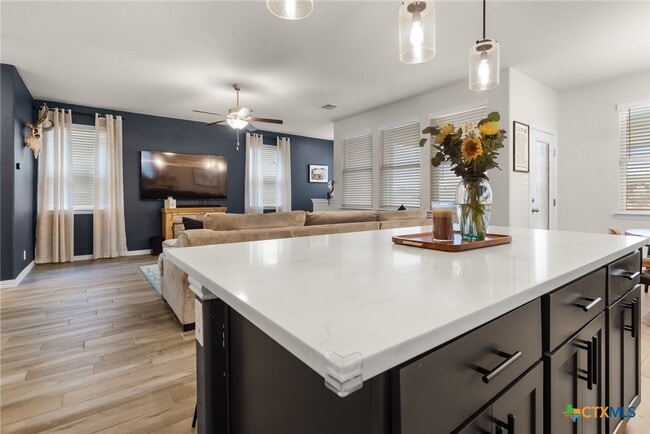 Photo - 2043 Cowan Dr