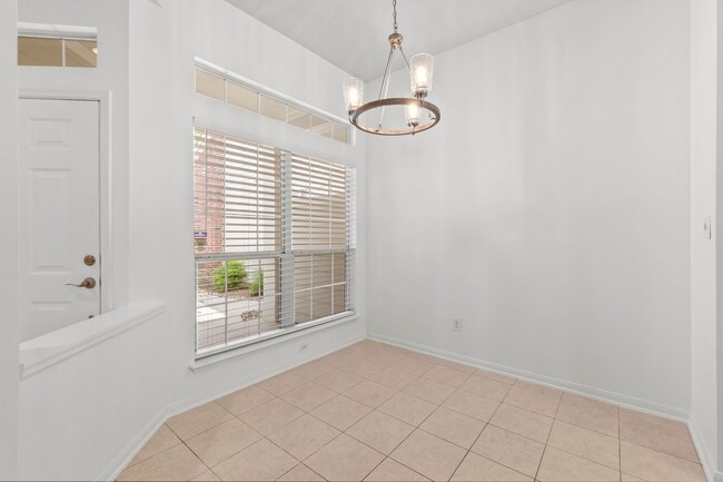 Building Photo - 72 S Piper Trace Rental