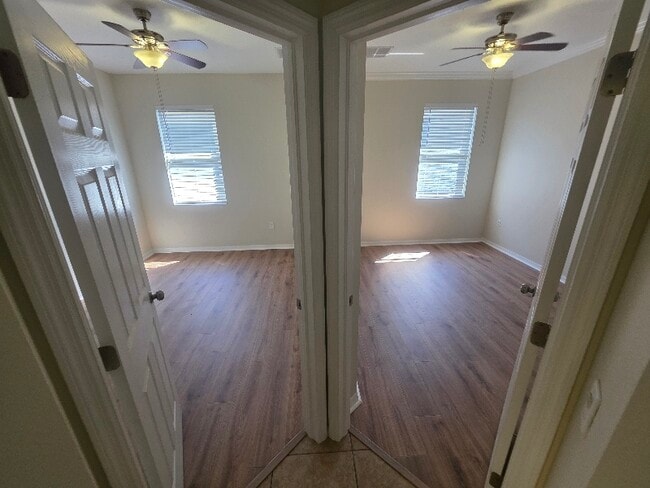 Building Photo - 2528 Ladoga Dr Rental