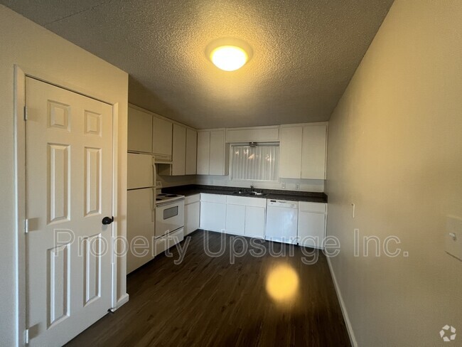 Building Photo - 715 Kimball Rd Unit 9 Rental