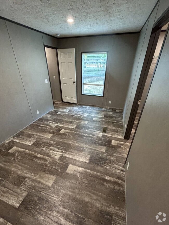 Building Photo - 400 29th Ave Rental