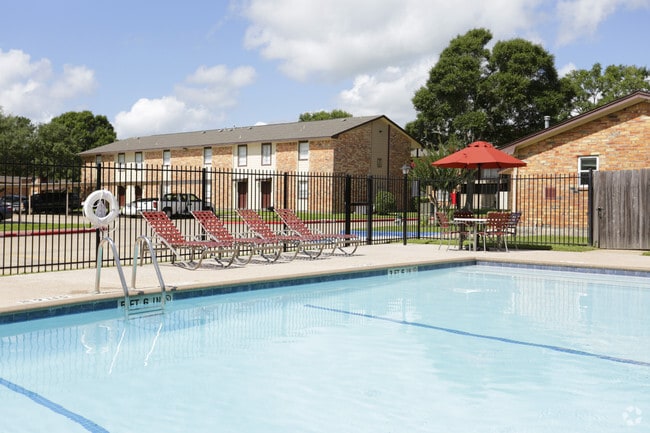 Piscina - Pindo Pointe