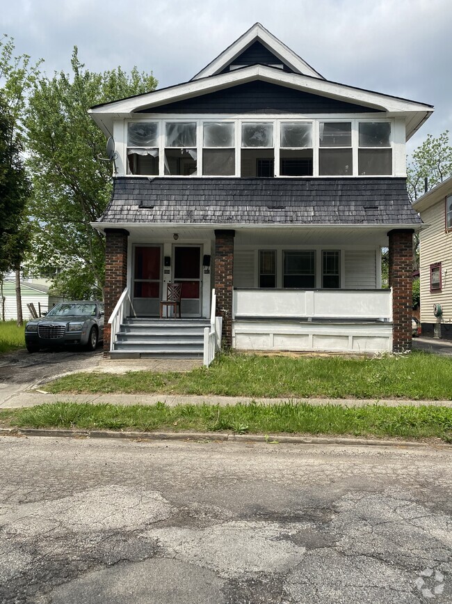 Building Photo - 884 E 131st St Unit #2 Rental