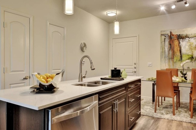 Photo - 11400 Domain Dr Unidad 3101