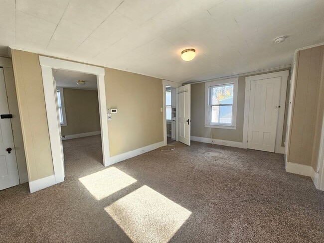 Photo - 7 Monson Pl Unit 1