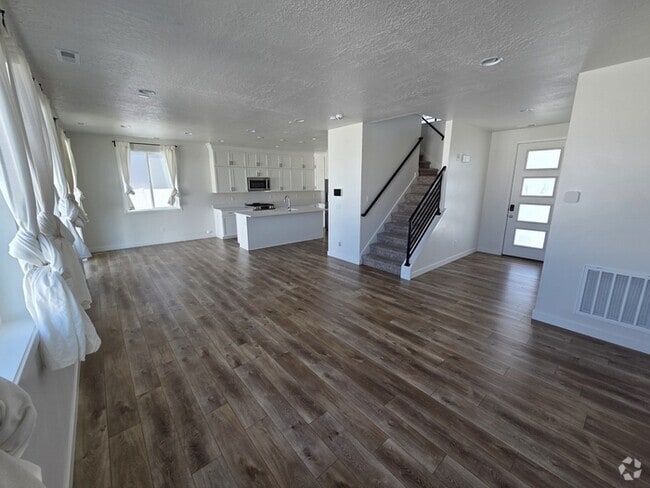 Building Photo - 2046 W Lydia Ln Rental