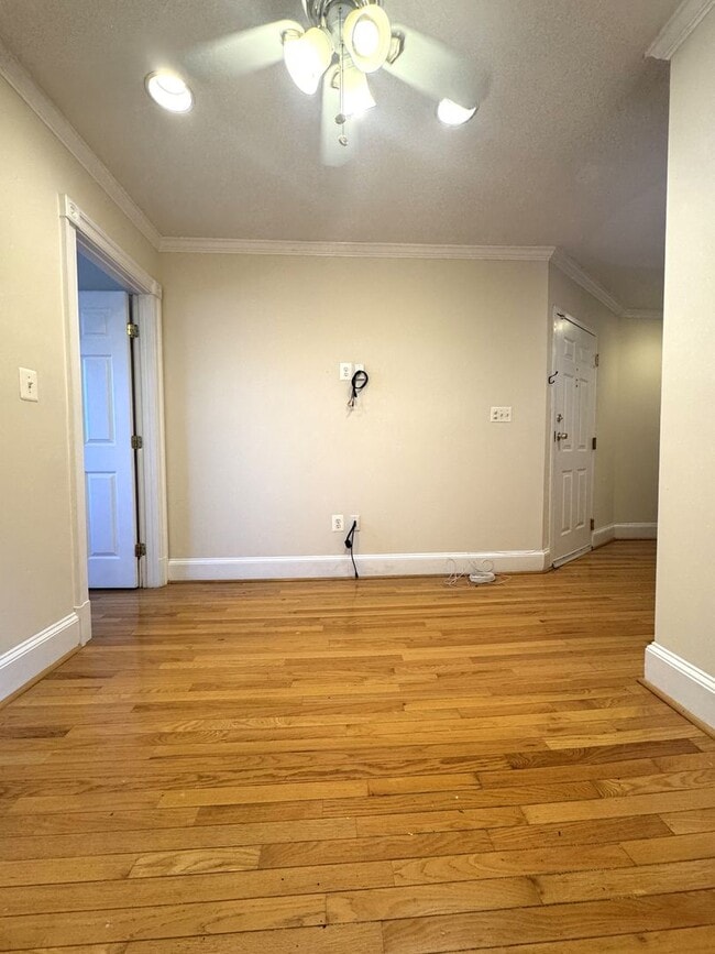 Photo - Charming 1BR/1BA Condo in the Heart of Shaw – Parking Included! Unidad 4