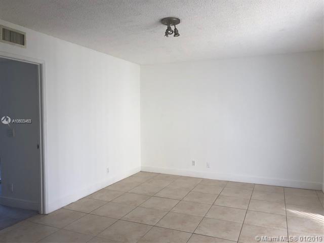 Photo - 1461 Windorah Way Unit E